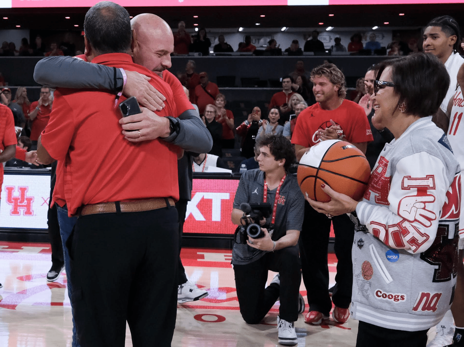 Kelvin Sampson 800 wins University of Houston