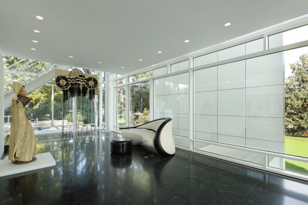 The residence is "an invitation to realize beauty, to explore abstraction, and to become, in a quiet way, part of its evolving composition."  (Photo by JA2 / Compass)