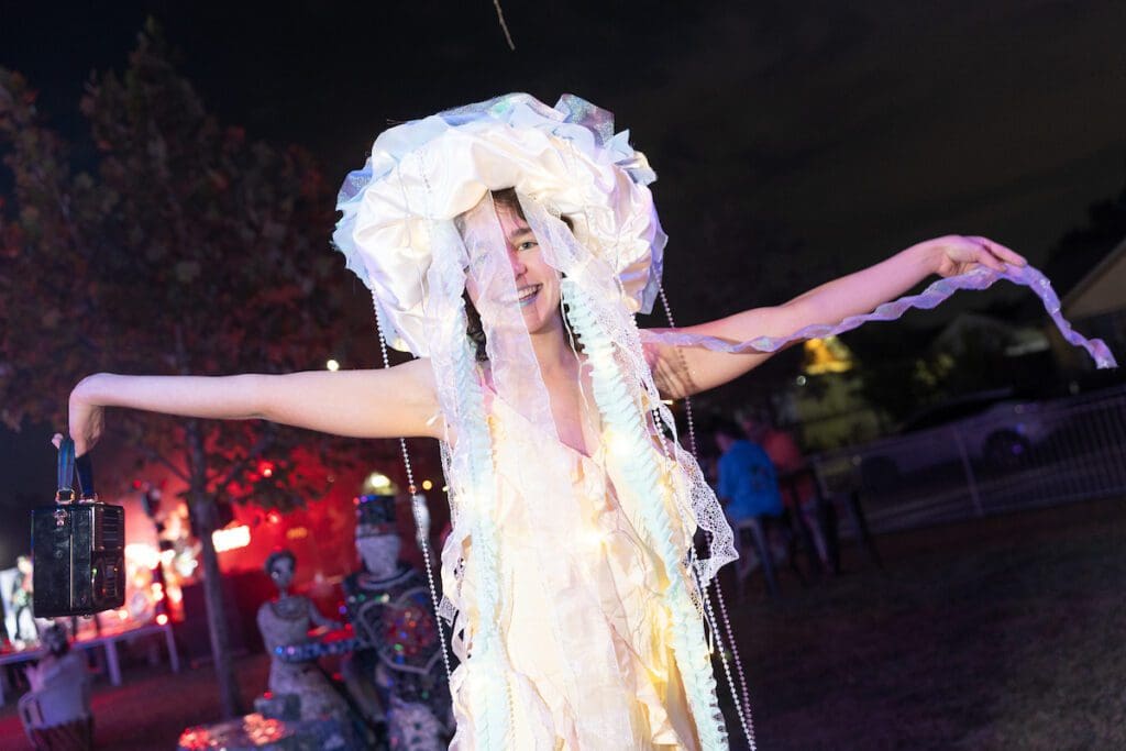 Marilyn Lubetkin at Orange Show Barefoot Beach Ball (Photo by Daniel Ortiz)
