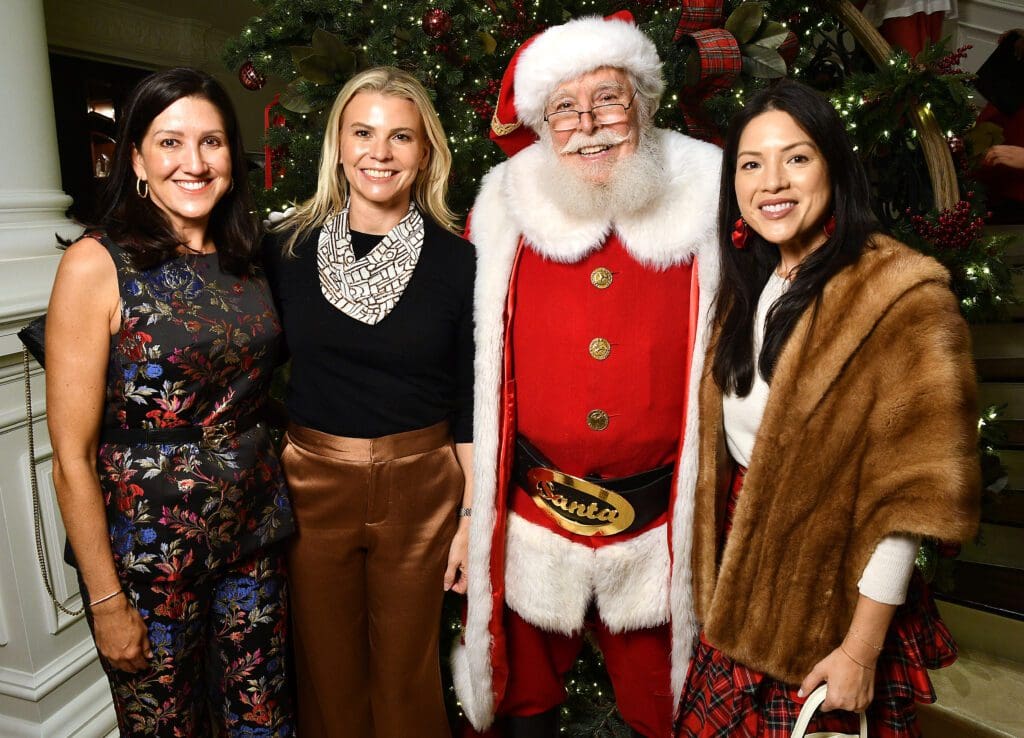 Caroline Brown, Tara Englishj, Santa, Nancy Bilmaier at 'Santa's Elves'