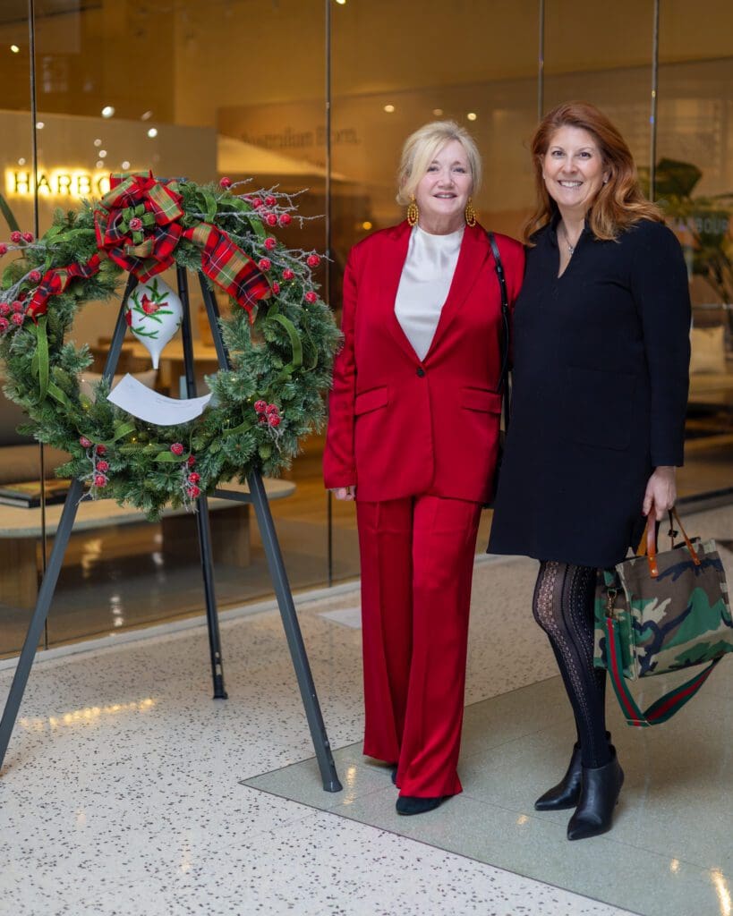 Houston’s Most Fabulous Holiday Wreaths Are a Designer Thing — With the City’s Most Important Army Benefitting
