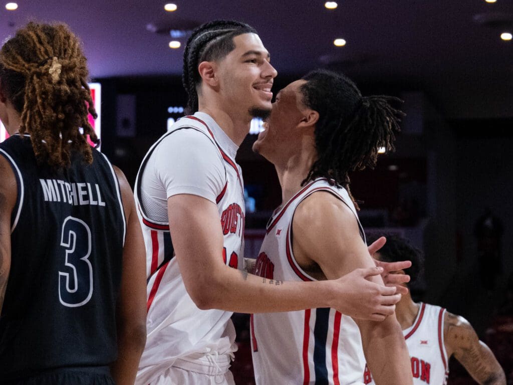 Inside Jacob McFarland’s Incredible Houston Basketball Comeback — Two Leg Surgeries, More Than 900 Days and a Never-Quit Dad’s Inspiration