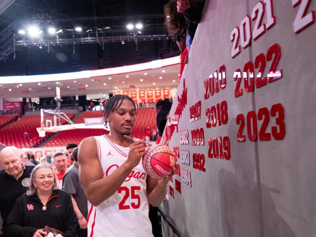 University of Houston guard Mercy Miller always make time for UH fans. (Photo by F. Carter Smith)