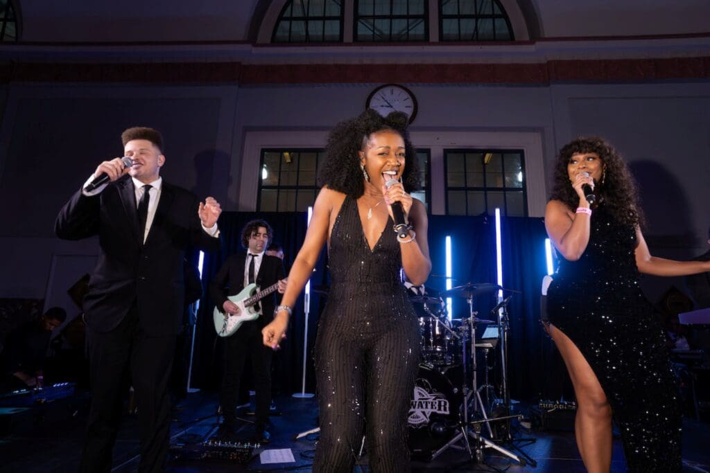 Drywater Band performs  at the Barbara Bush Houston Literacy Foundation’s Young Professionals Storybook Gala (Photo by Daniel Ortiz)