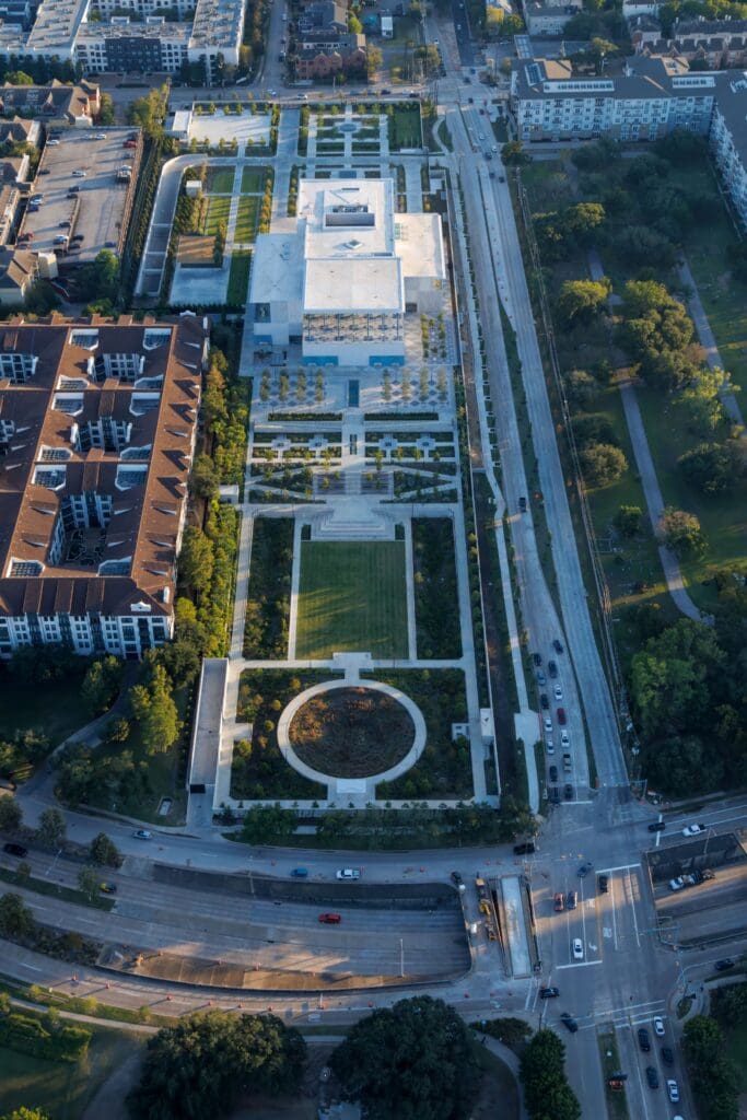 An aerial view of the 11-acre site of the Ismaili Center, Houston (Photo by Iwan Baan)