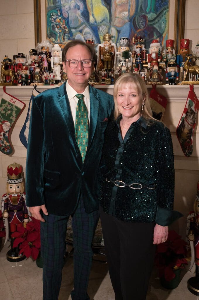 Ken Sill & Kari Findley hosts of the Legacy Holiday Schmooze (Photo Daniel Ortiz)