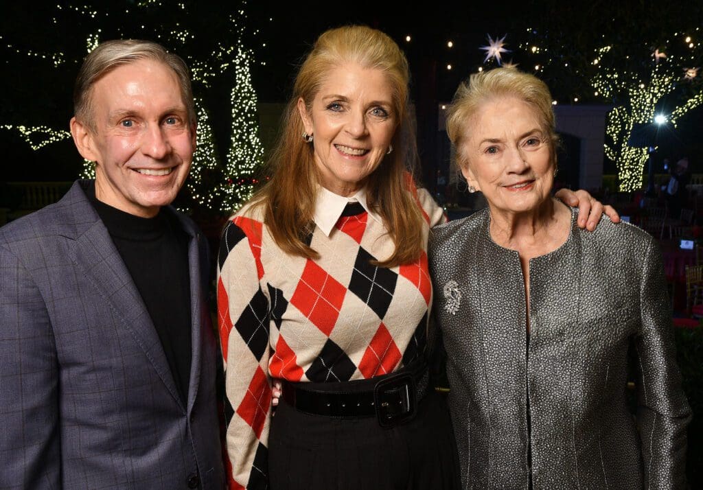 Dr. Peter Pisters, host Paige Fertitta, Patsy Fourticq at 'Santa's Elves'