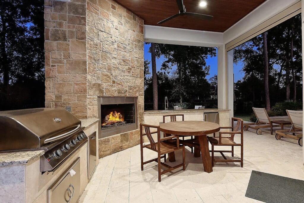 This completely remodeled custom home at 10 Norlund Way overlooks the 15th Fairway of the Jack Nicklaus Golf Course in Carlton Woods. 