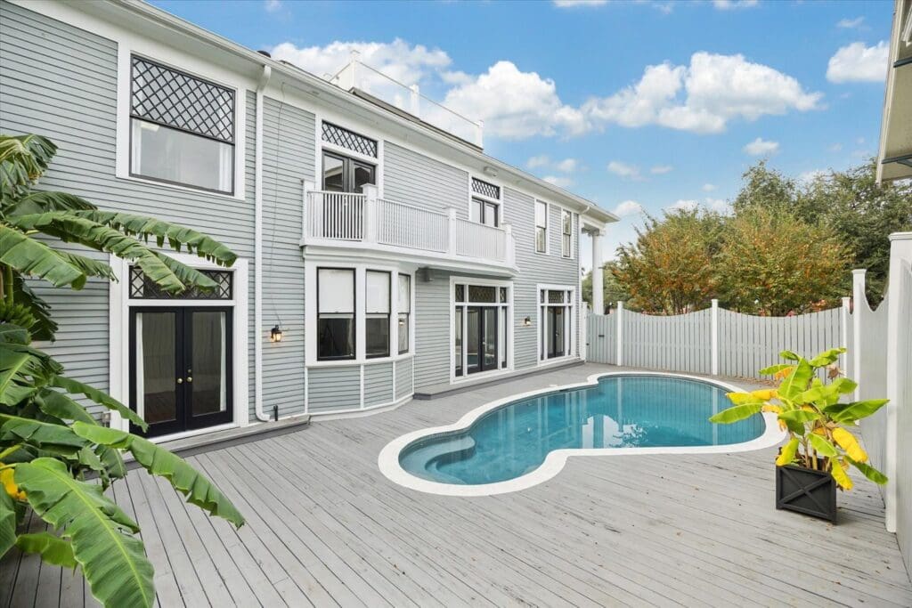 The swimming pool at 200 Westmoreland was a contemporary addition to the house built in 1905. (Photo by TK Images)