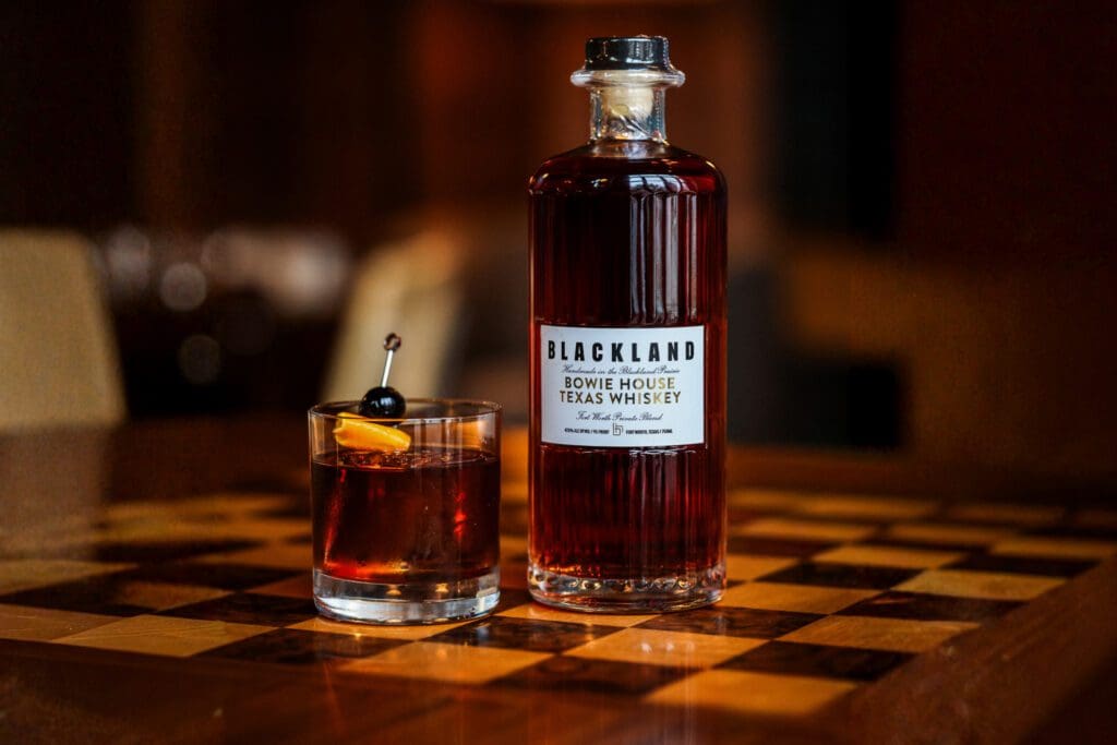 Bowie Houses Announces Exclusive Whiskey Release, Escondite Brings a Buzzy Agave Rooftop Lounge to Tinie’s, and More Fort Worth Bar News