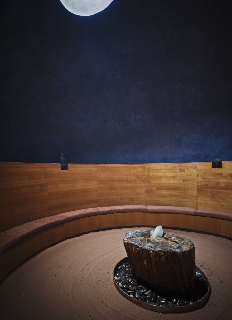 The red dirt floored Crystal Grotto sit in the heart of Mii amo as an homage to the sacred energy, allowing guests a space for meditation and daily ritual. 