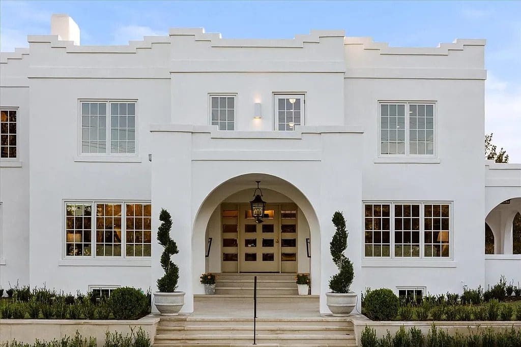 A 1930s Crestline Masterpiece Hits the Market for $4.99 Million in Fort Worth — Enviable River Crest Golf Course Views, Bold Period Elegance, and More Perks