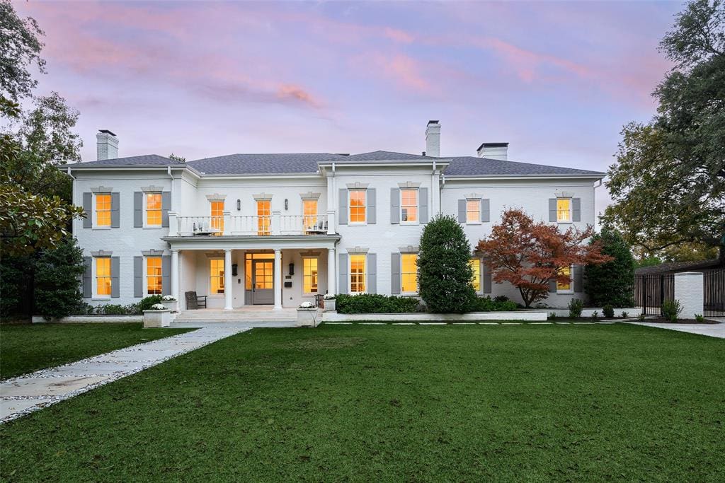 Peek Inside a $5.85 Million Classically Renovated Georgian in Dallas’ Bluffview