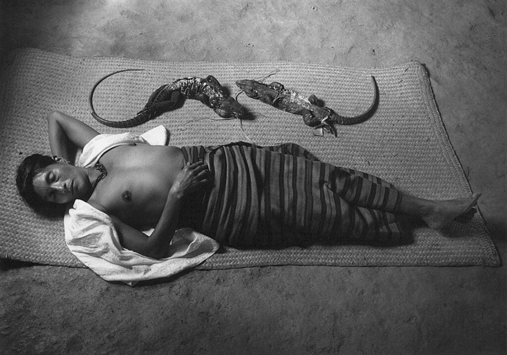 Flor Garduño, "La Mujer, Juchitán," 1987, at FotoFest (Courtesy the artist)