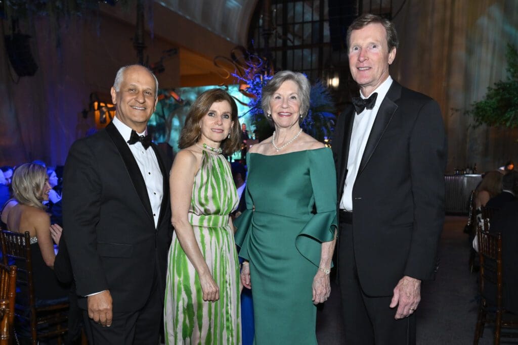 Joe & Marianne Geagea, Lenni & Bill Burke at the Houston Ballet Ball held at Wortham Theater Center (Photo by Michelle Watson, CatchlightGroup.com)