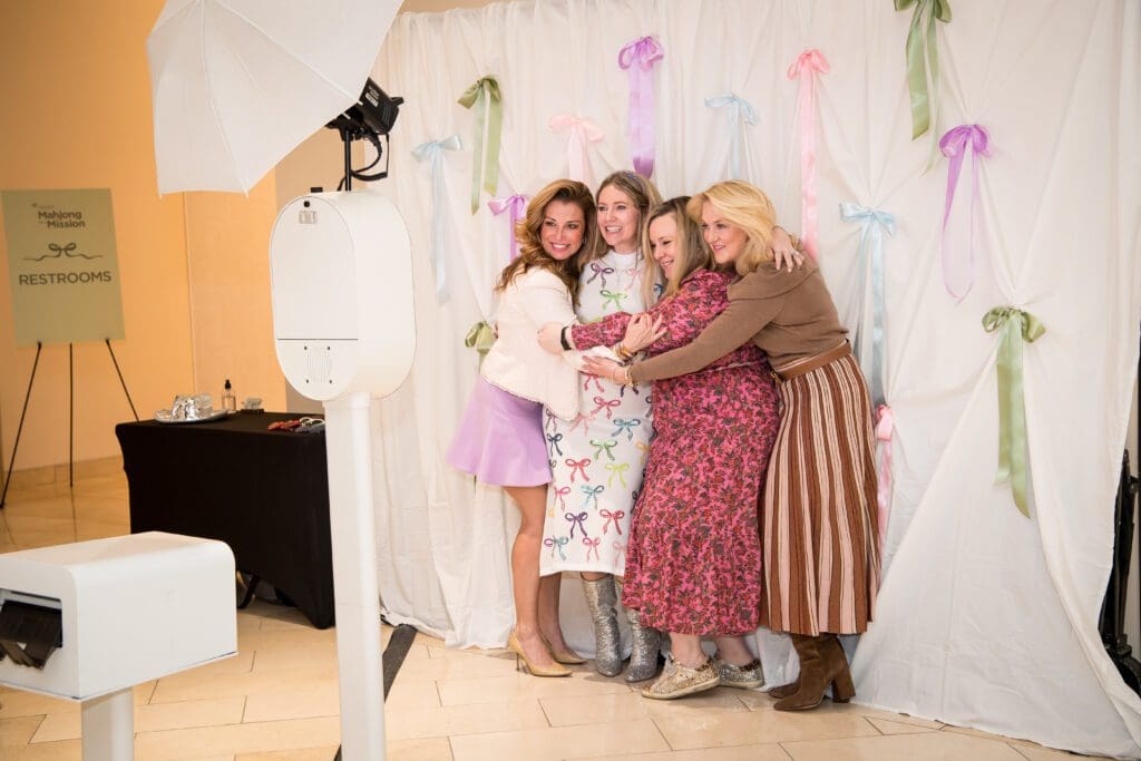 Lauren Conway, Laura Black, Jessica Humphreys, Allison Austin (Photo by Kelly Alexander Photography)