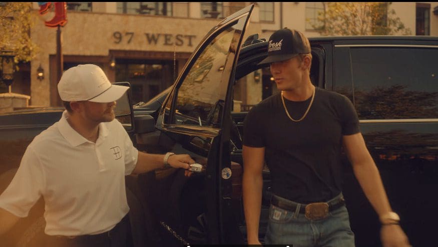 Texas Country Star Parker McCollum Unveils <em>Killin’ Me</em> Music Video Filmed at Fort Worth’s Hotel Drover and Billy Bob’s