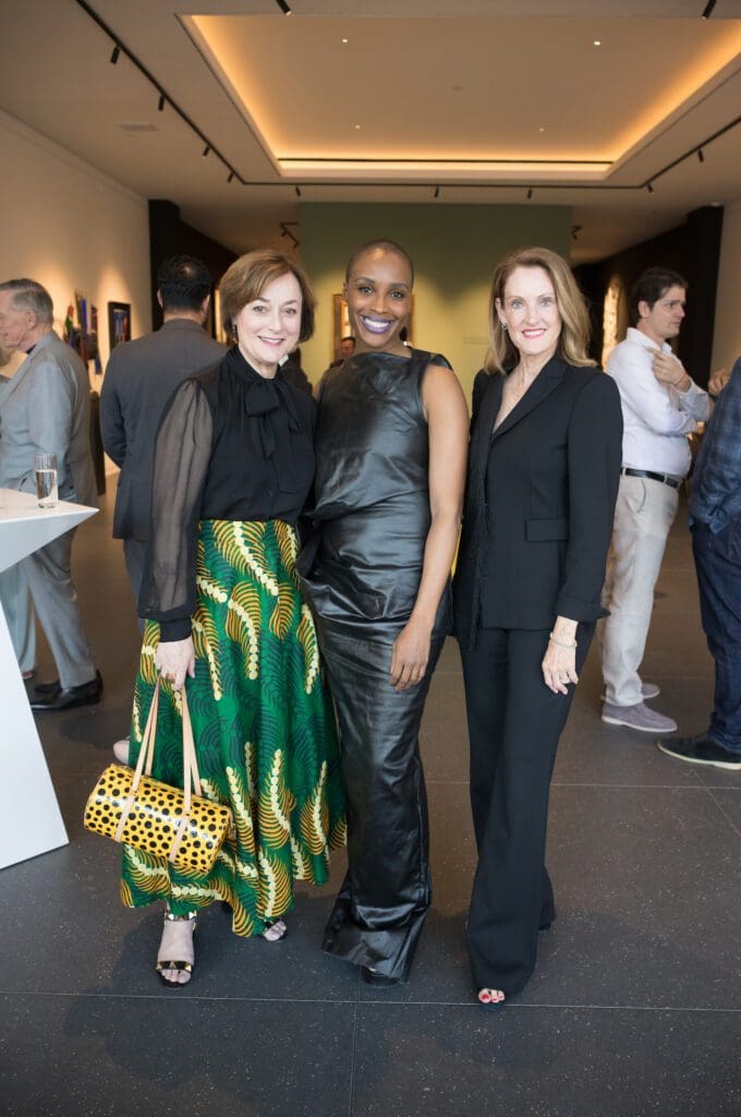 Leigh Smith, Alicia Harris, Stephanie Tsuru at the Collector's opening celebration of Opera Gallery in River Oaks District (Photo by Daniel Ortiz)