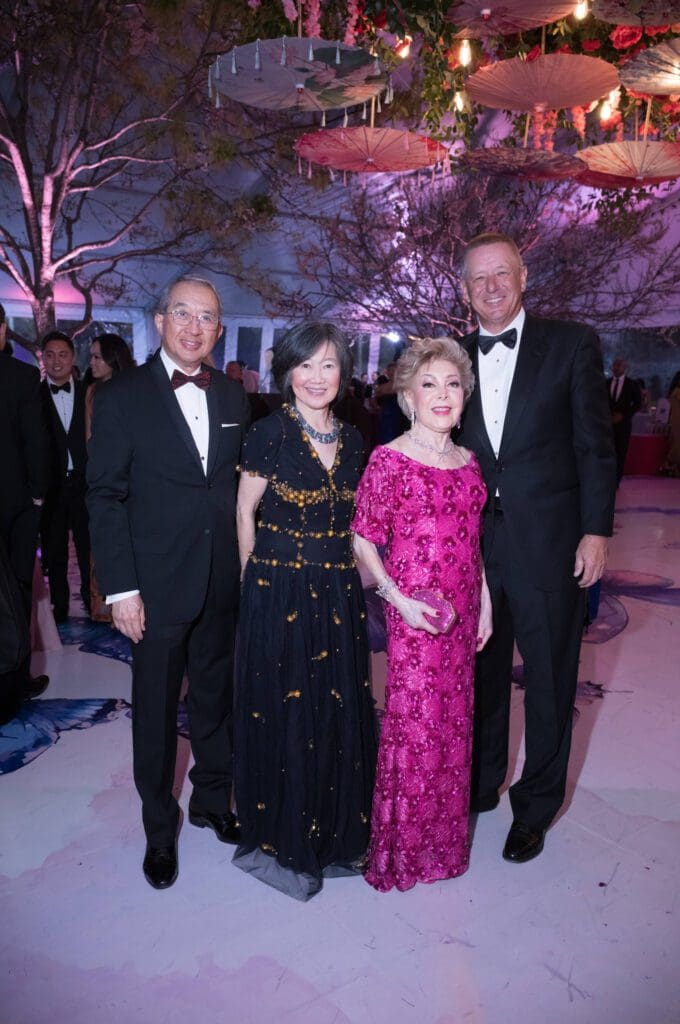 Albert & Anne Chao, Margeret Alkek Williams, David Wurthrich at Asia Society Texas’ Tiger Ball (Photo by Daniel Ortiz)