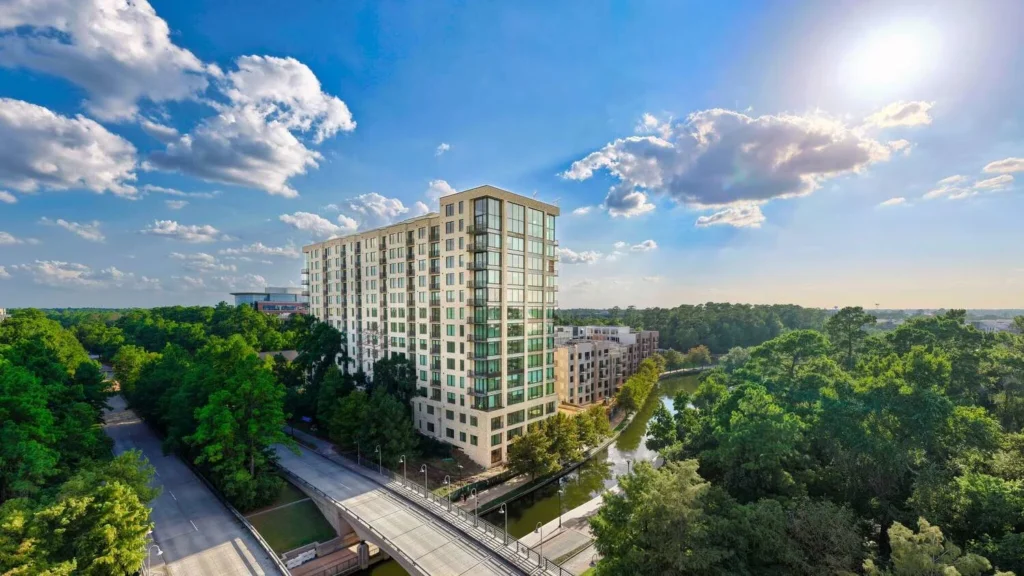 Inside The Woodlands’ New Luxury Living Land — All the Details Matter at 1 Riva Row And Its Prime Waterway Setting