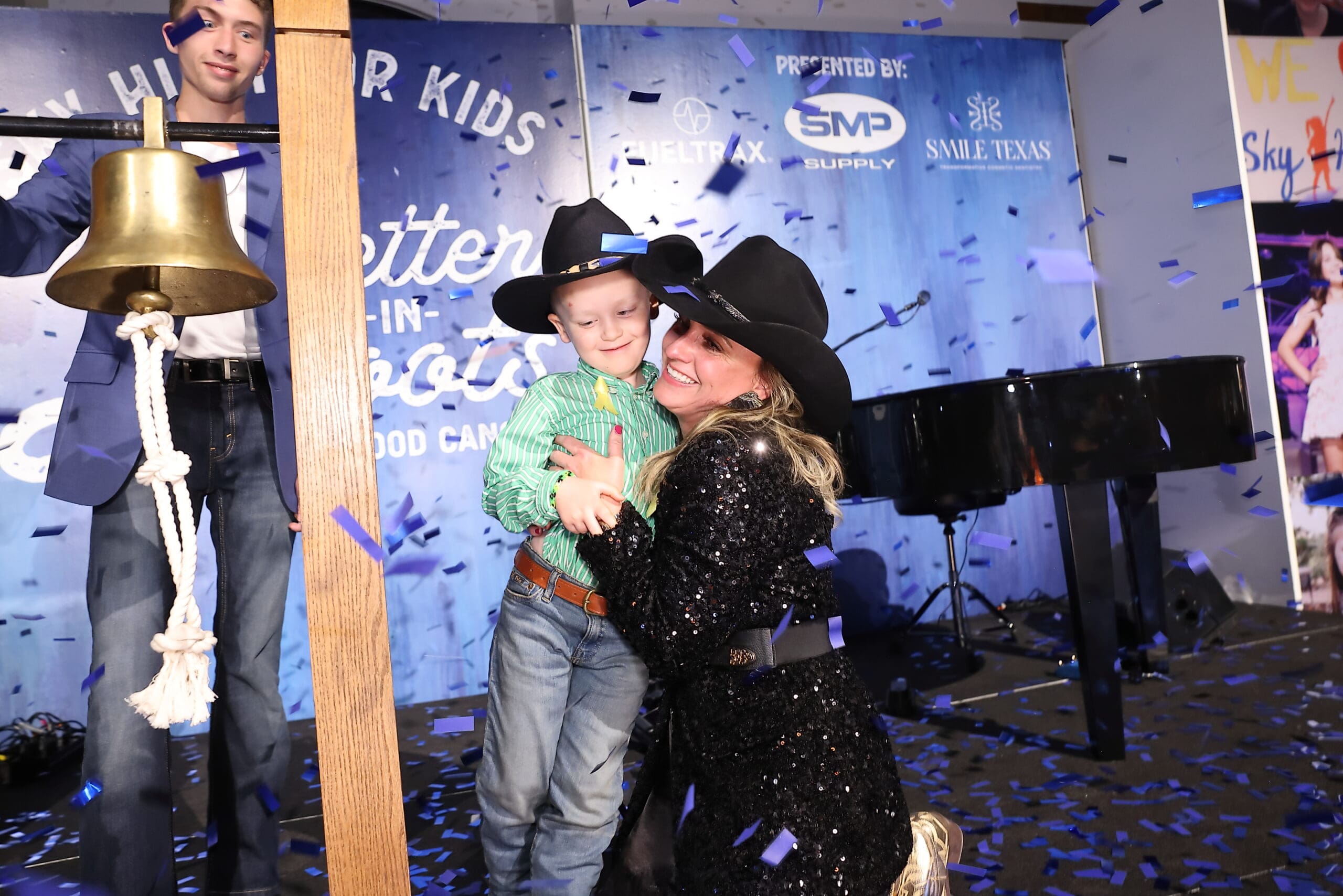 Cancer Warrior Ledger Robertson and Mother Haley Robertson_Quy Tran Photography