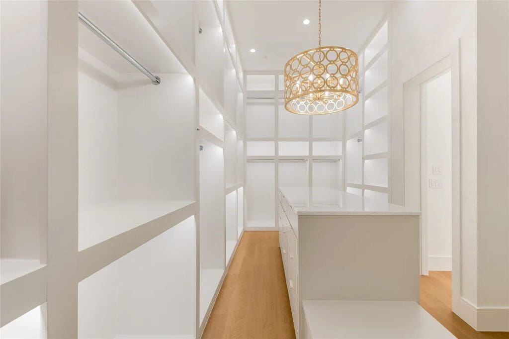 "Her" closet (Photo by Allie Beth Allman & Associates)