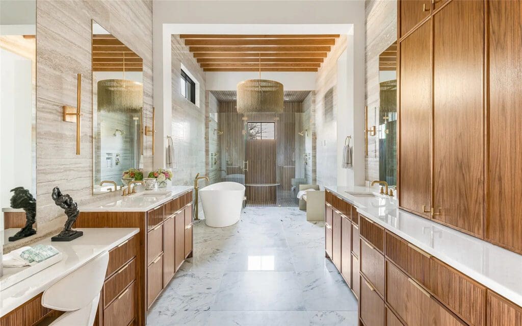 The expansive primary bathroom suite. (Photo by Allie Beth Allman & Associates)