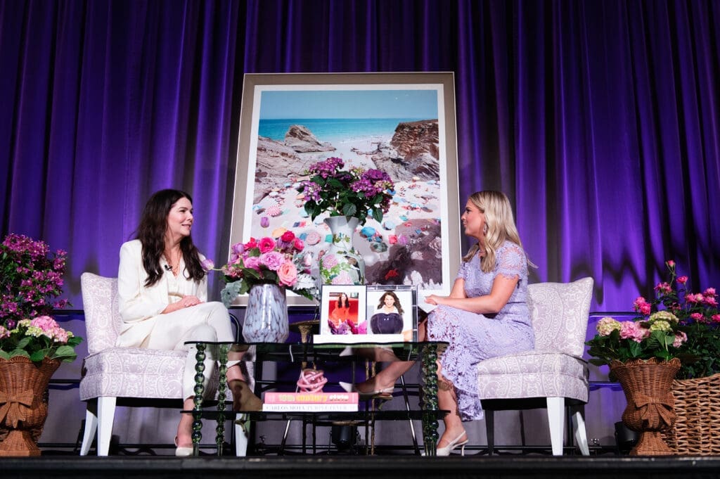 Chick Lit Luncheon speaker Lauren Graham and Fox4 Good Day anchor Paige Ellenberger (Photo by Tamytha Cameron, Celeste Cass, Nate Rehlander and Kelly Alexander)