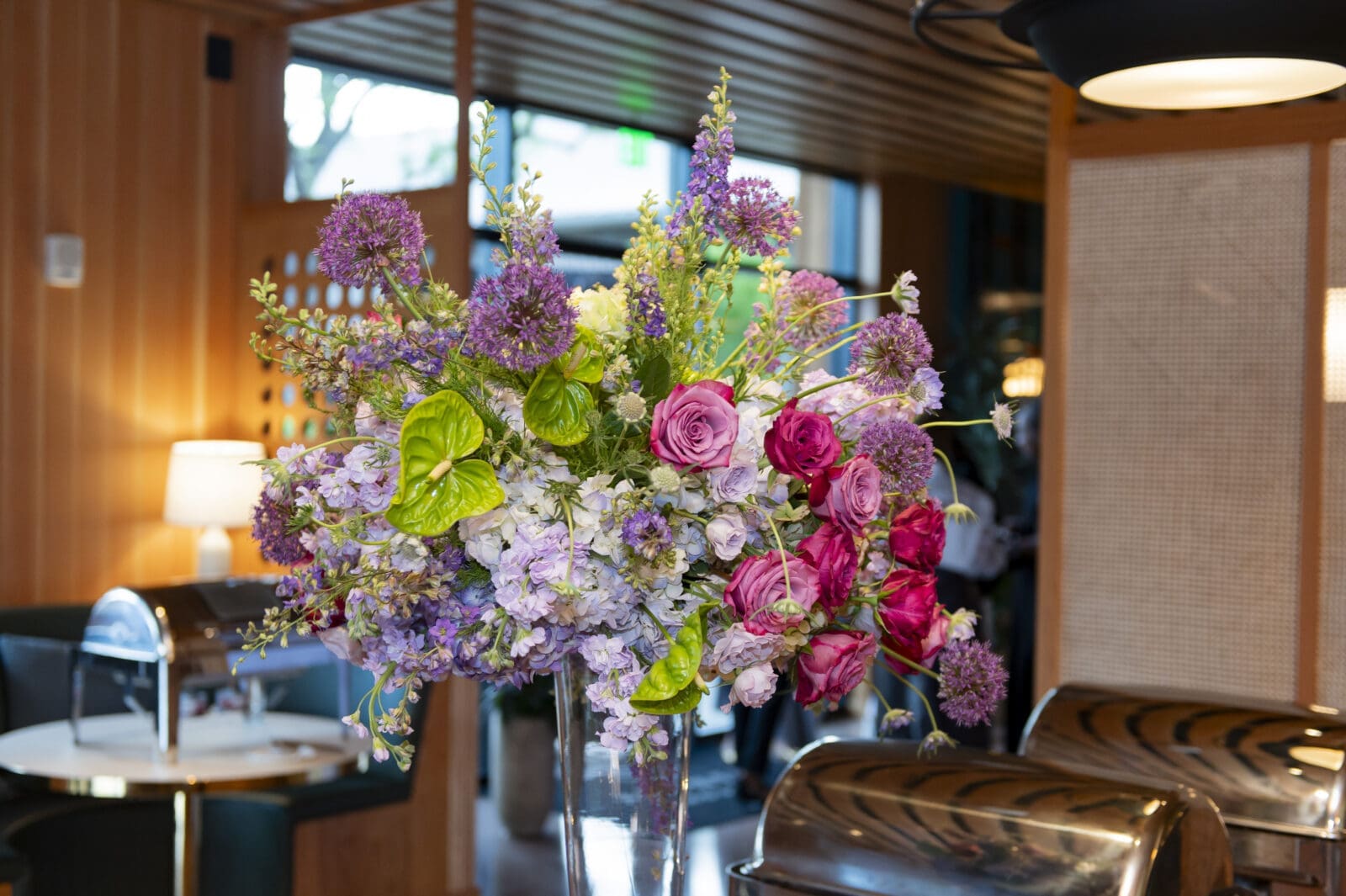 Florals by Weekly Floral (Photo by Tamytha Cameron Photography)