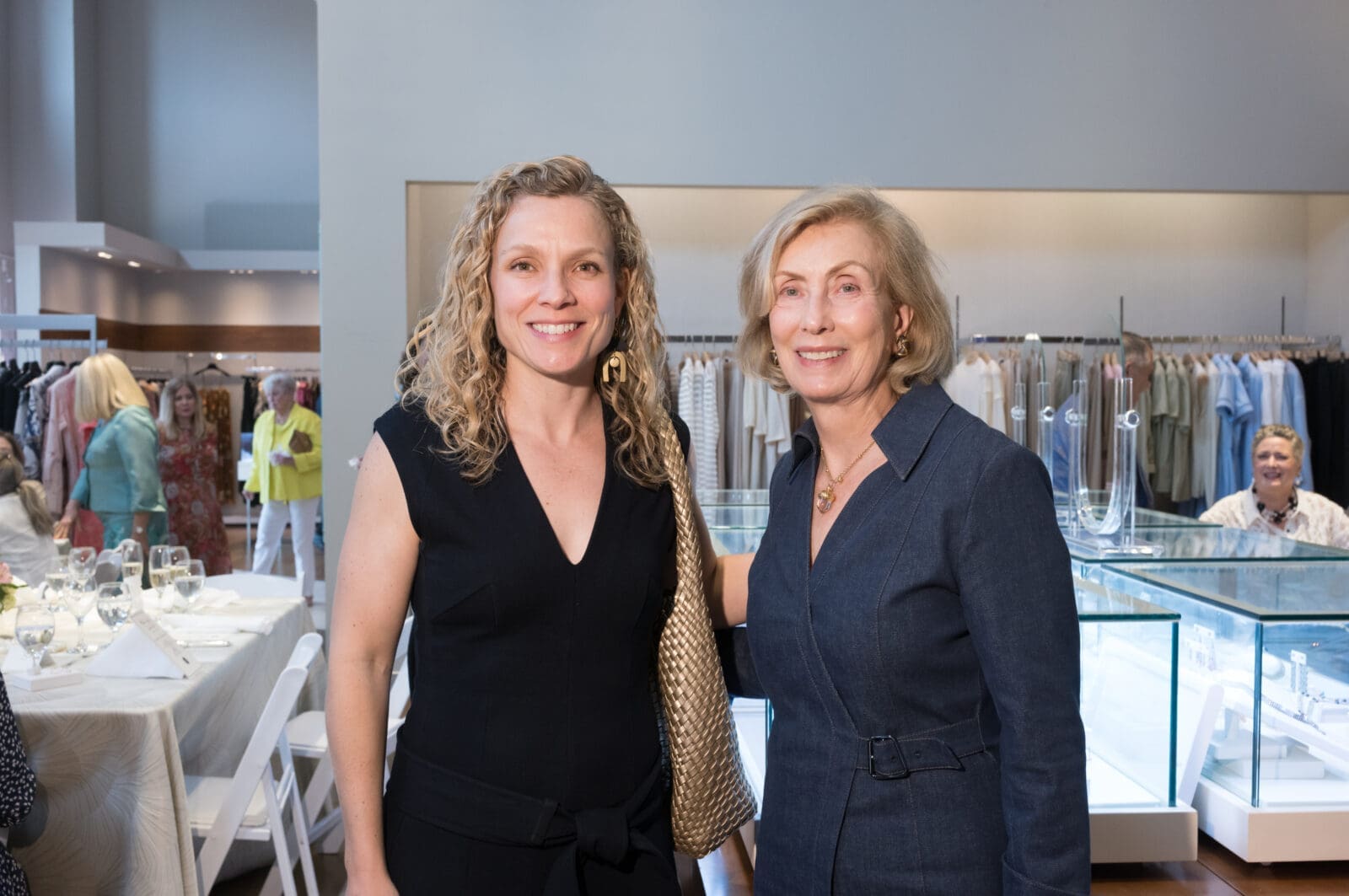 Liz Ziccardi, Ann Lents at the 
Elizabeth Anthony luncheon (Photo by Daniel Ortiz)