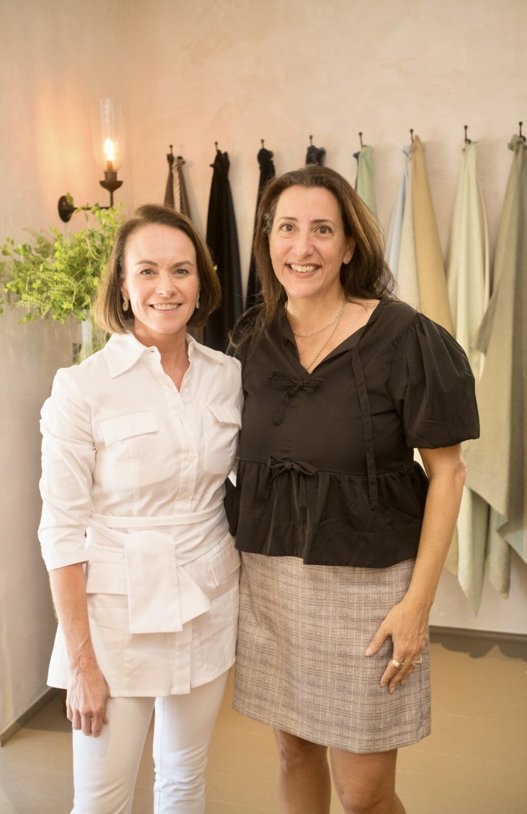 Carrie Connor, Gig Lilly at the Matt Camron Rugs celebration of the new  Rose Uniacke showroom (Photo by Daniel Ortiz)