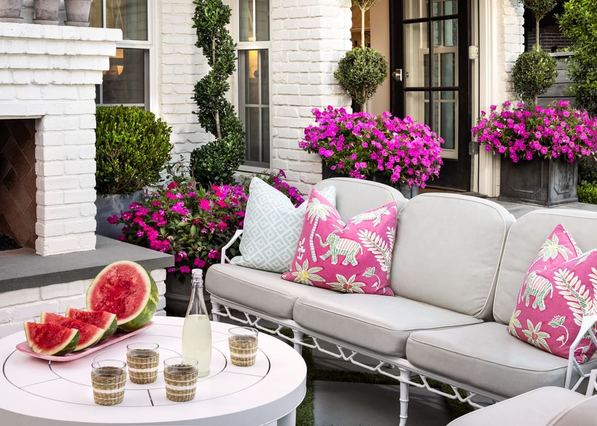 Local Dallas design firm Houchard Design Group, led by landscape designer Dan Houchard, is here to give you a few tips on how to get that refined look that will have you ready to spend all your summer nights in the garden, no matter how high the temperatures get.