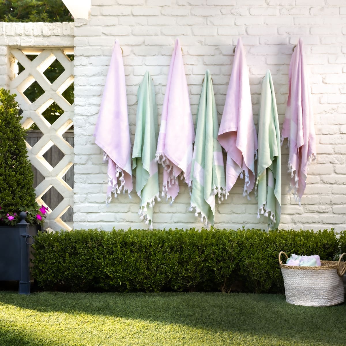 5 Things to Complete Your Summer Garden With Houchard Design Group