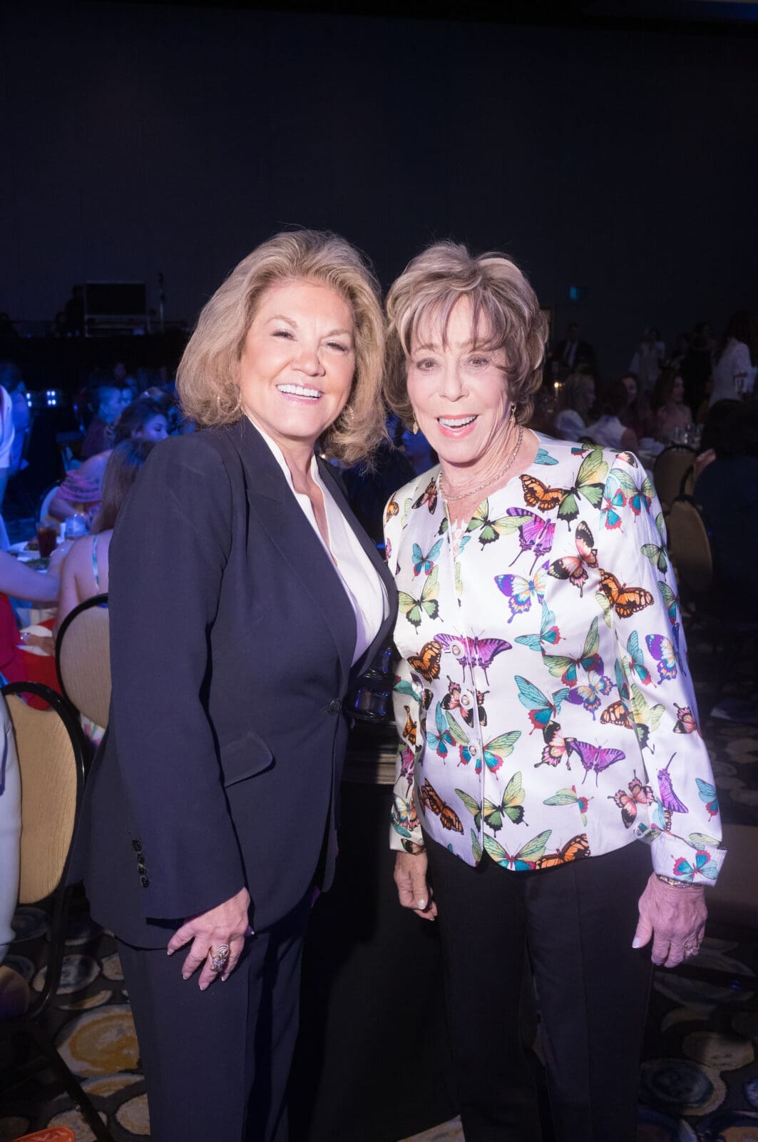 Edna Meyer-Nelson, Suzanne Klein at the Latin Women's Initiative 'Viva la Moda' event (Photo by Daniel Ortiz)
