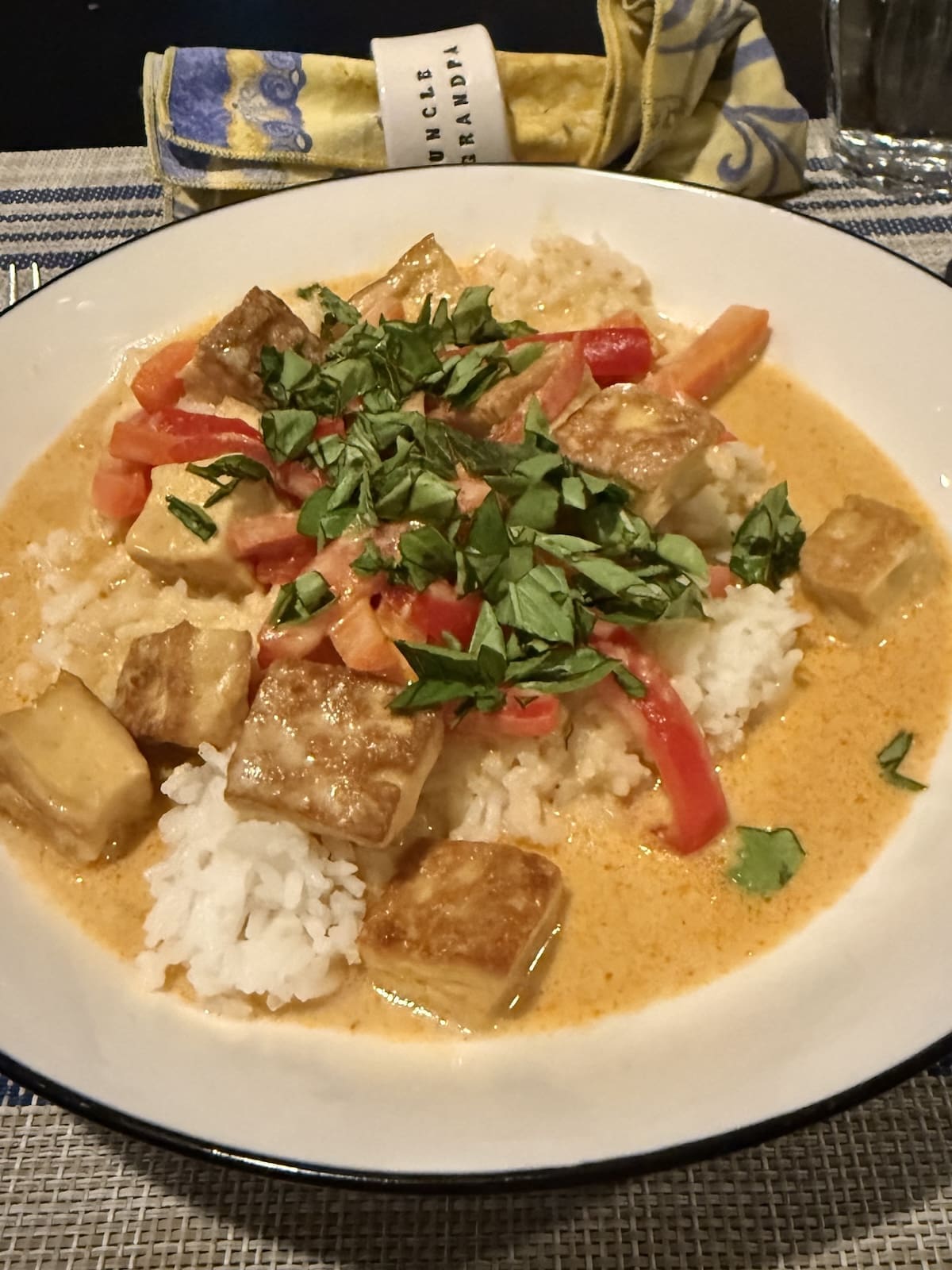 Riesling loves spicy dishes, such as this tofu curry made with Indian spices. (The Brockhaus)