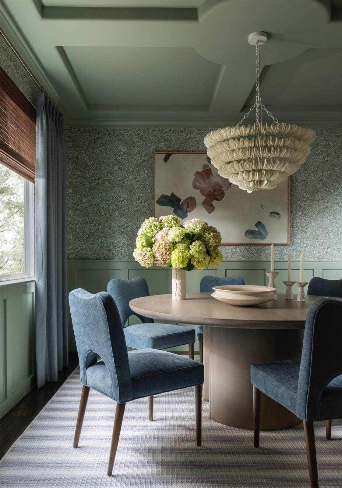 Photo by Claudia Casbarian for Julie Soefer Photography; Styling by Jessica Brinkert Holtam for Jessica Holtam Studios