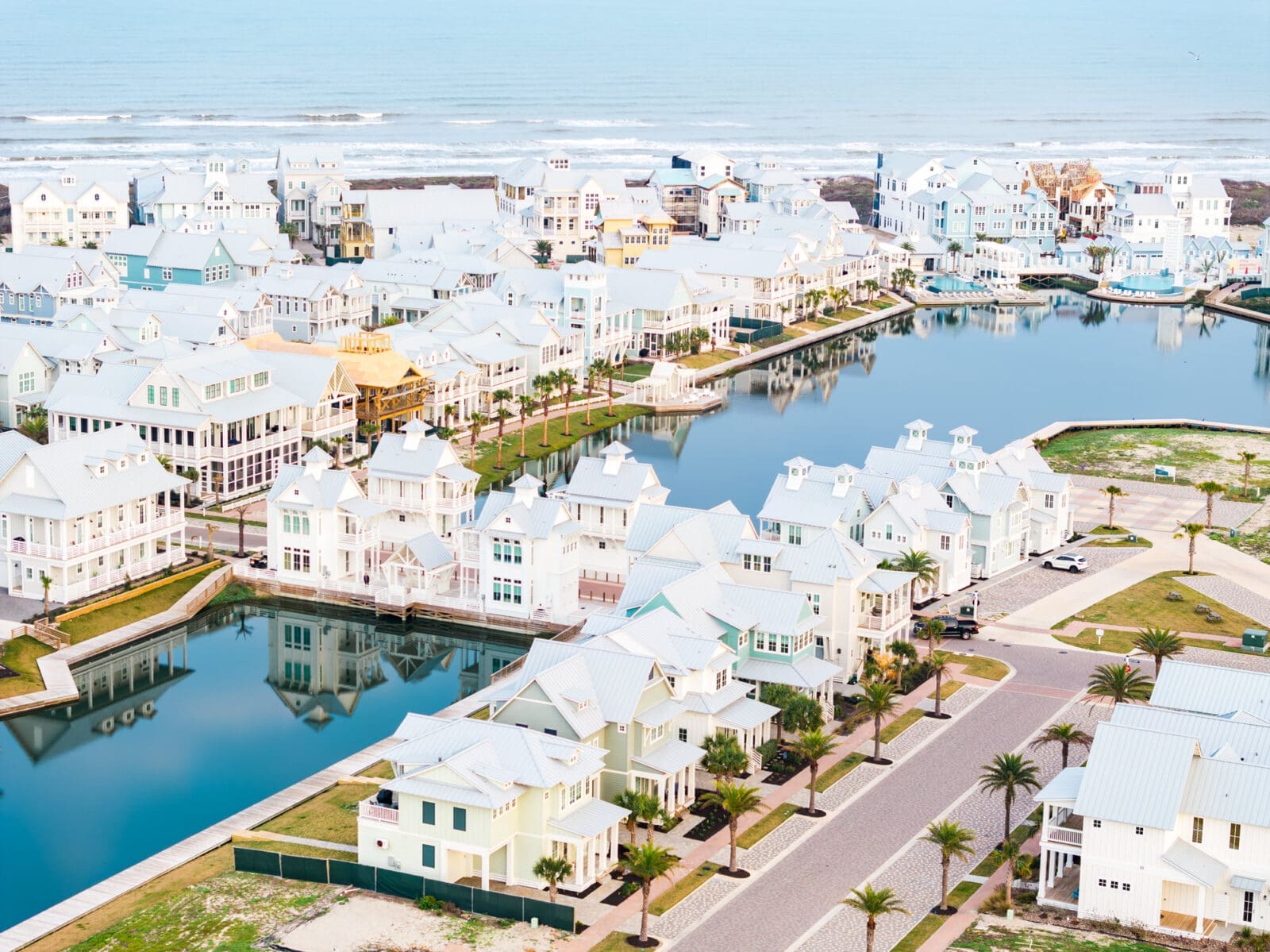 Cinnamon Shore Is a Picturesque, Nostalgic Beach Escape in Port Aransas