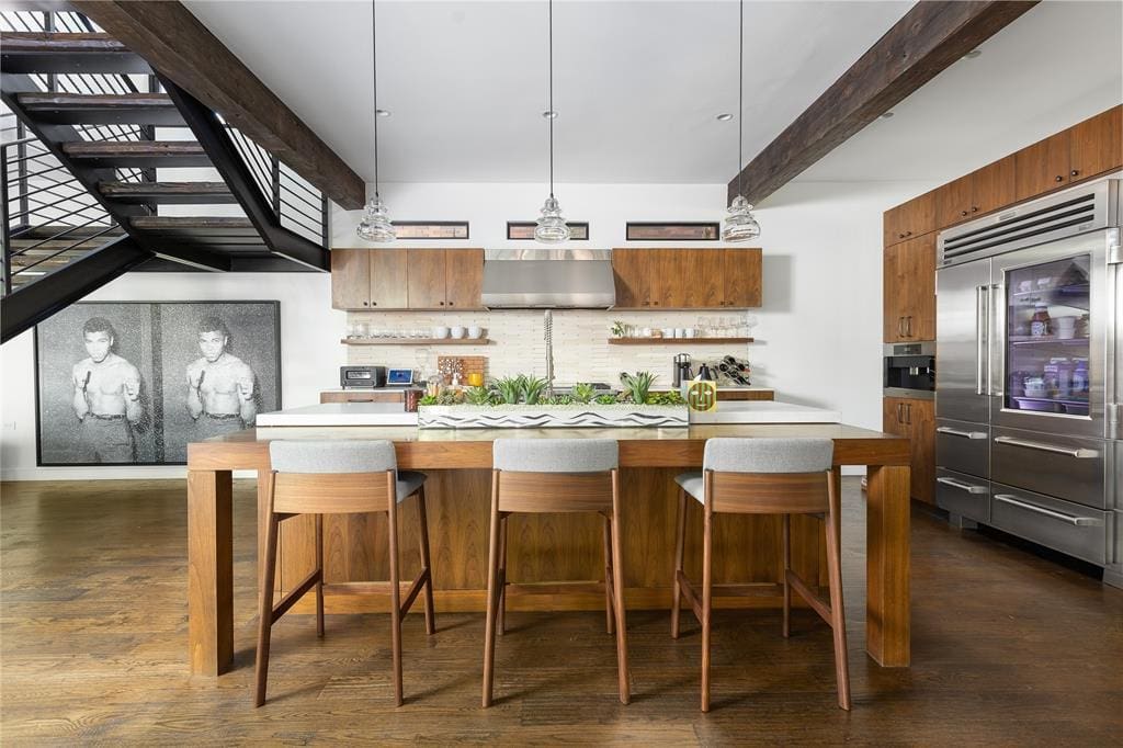 kitchen (Photo by Compass RE Texas, LLC)