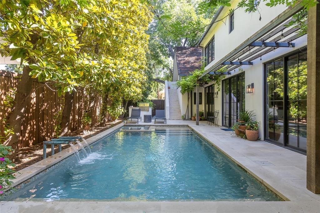 pool (Photo by Compass RE Texas, LLC)