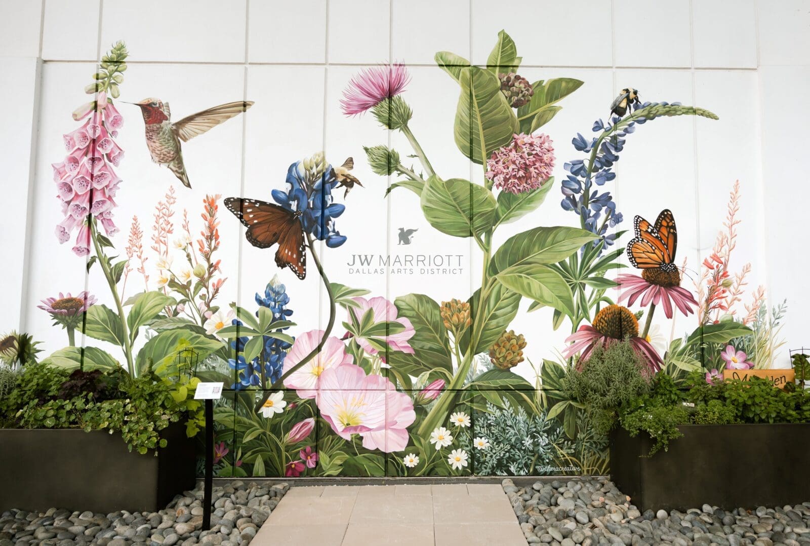 Vincent’s is a place where the beauty of the outdoors meets the energy of downtown.