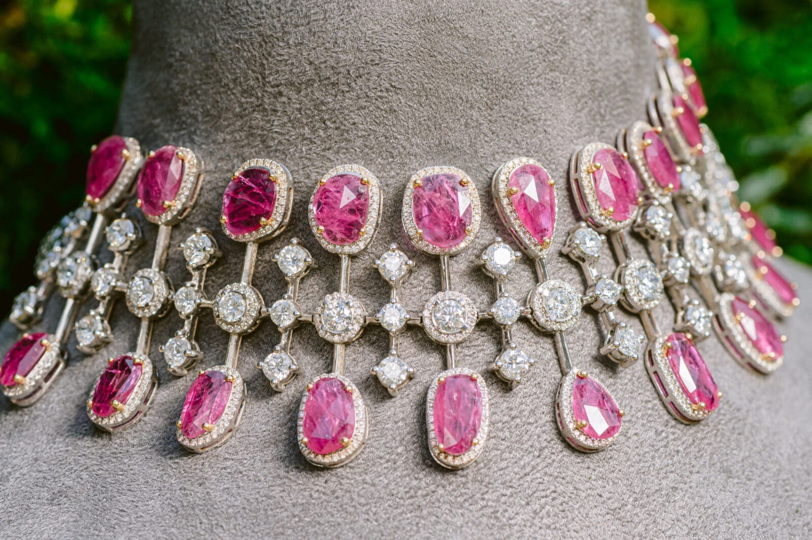 The dazzling Le Papillon necklace in the SĀMAÁ Diamonds collection (Photo by Si Vo Photography)