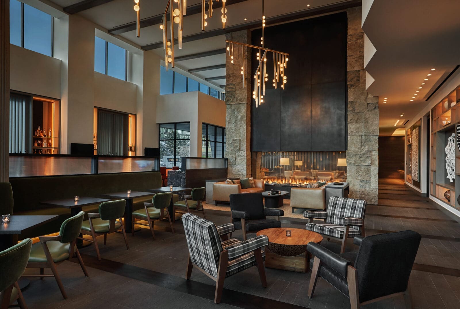 Après Pendry, the lobby lounge, is a European-inspired take on mountainside socializing where guests warm up (or cool down) with a cocktail.  (Photo by Pendry Park City)