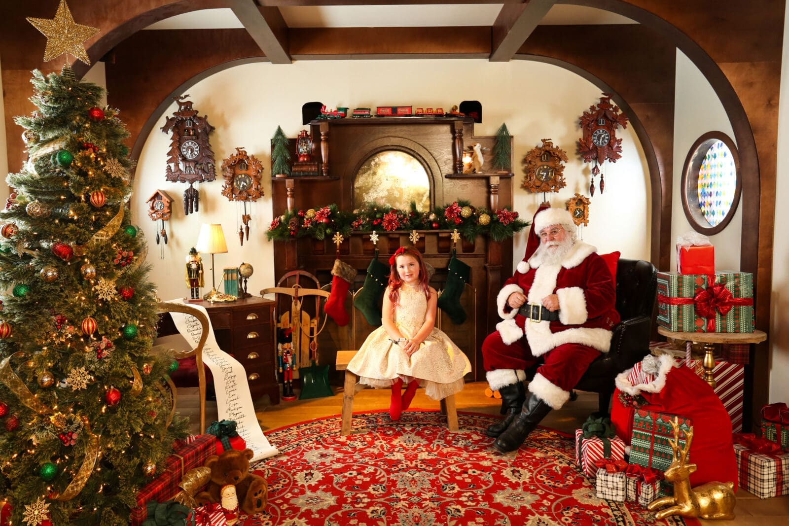 For Christmas in July at Galleria Dallas, enjoy the ultimate Santaland experience in addition to SNOWDAY, "a holiday world made for photos." (Courtesy)